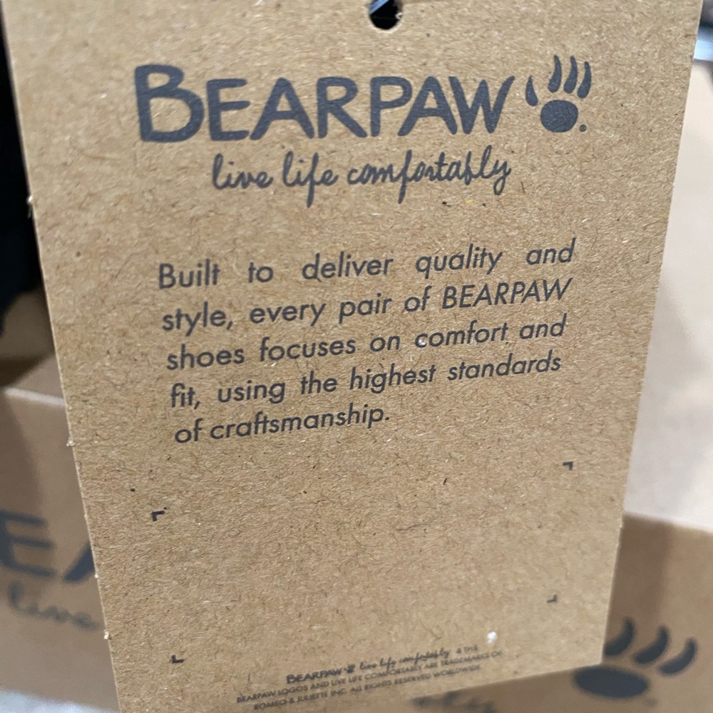 NWT. BearPaw Black Super Shorty Ankle Boots - Picture 4 of 8